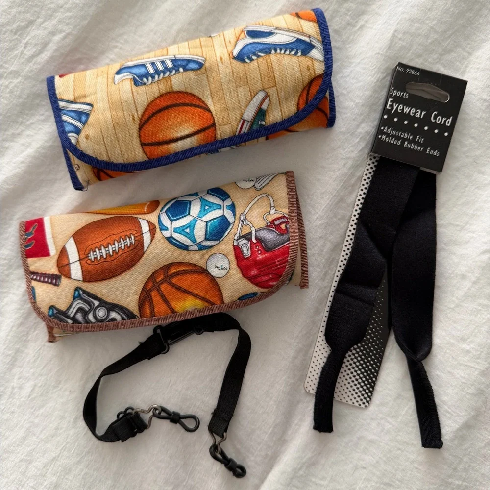 👑✅PRICE FIRM✅ Sports-Themed Kids Eyewear Cords and 2 Cases Set. NWOT